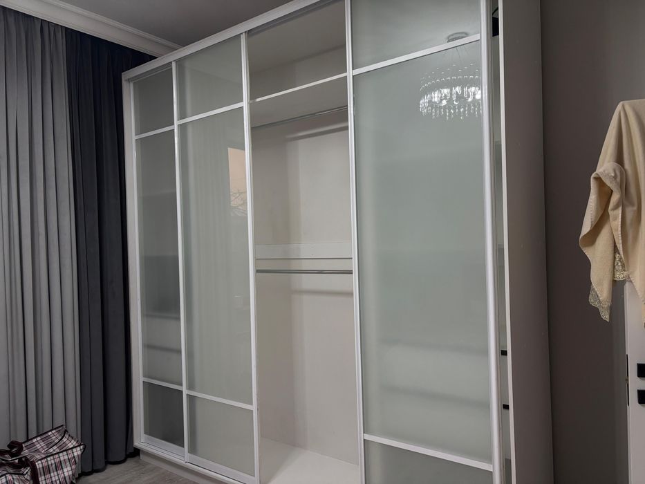 Продам шкаф в отличном состоянии дешева