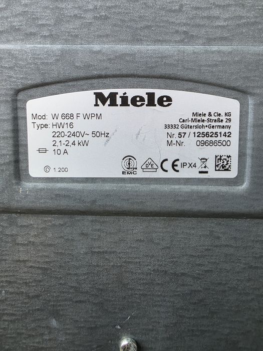 Пералня с горно зареждане Míele