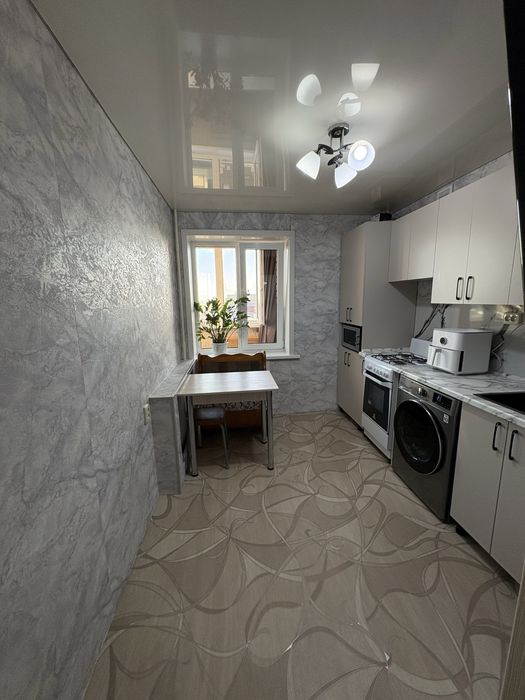 Продам 1 комн квартиру в центре.