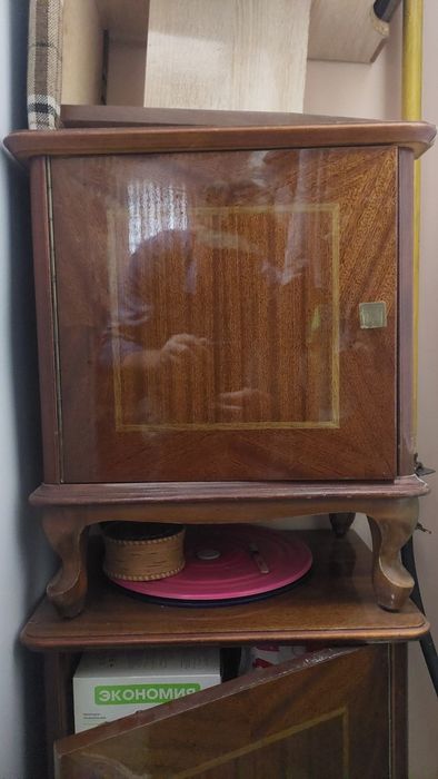 болгарский спальный гарнитур