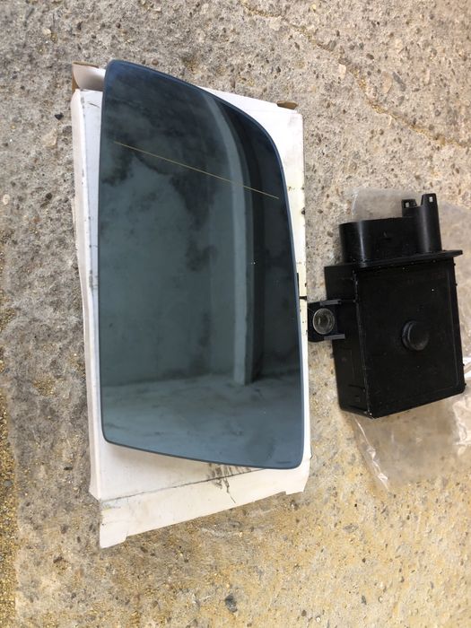 Стъкло за ляво огледало и реле за подгревните свещи