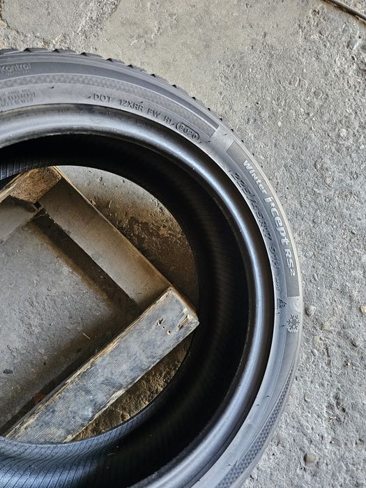 2 anvelope iarna 225 45 17 Hankook 2020