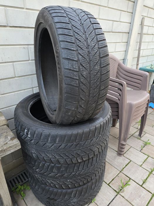 Anvelope  245/45 R19 102W  XL Viking four tech plus All Season