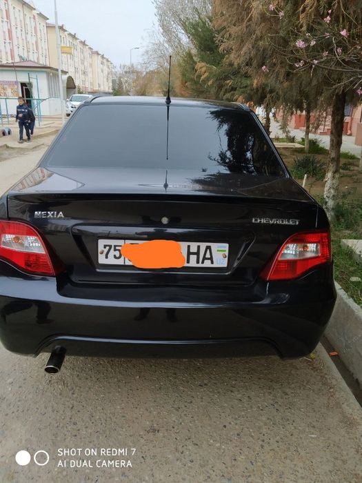 Nexia 2sons gibrit sotiladi