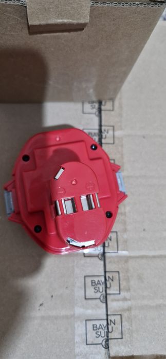 Батарейка makita