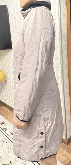 Продам женскую куртку