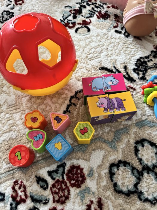 Игрушки развивающие для детей