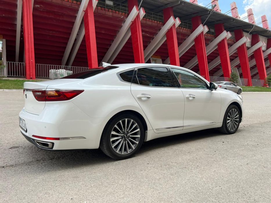Kia K7 прлдам авто