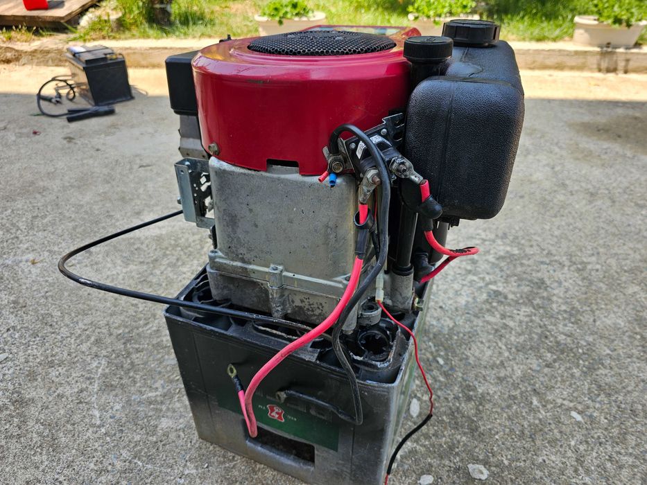 Тракторна Косачка/ДВИГАТЕЛ /КОМПЛЕКТ..Перфектен