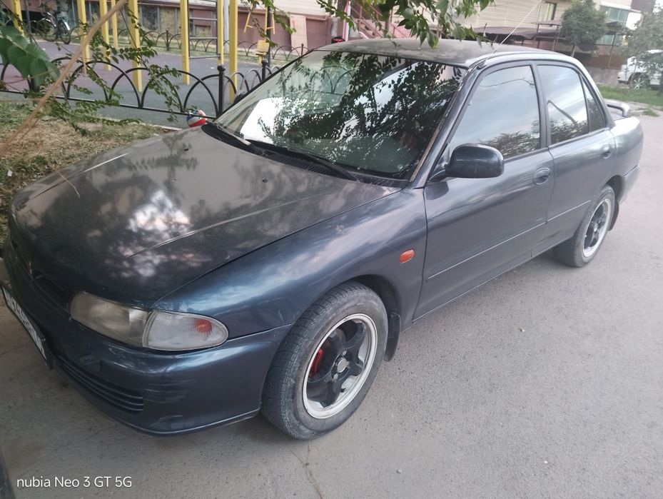 Mitsubishi lancer