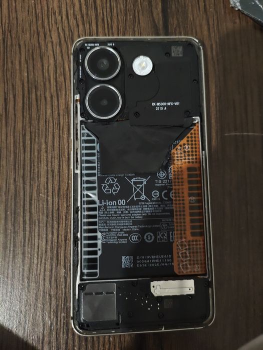 Продам сломанный poco m7 pro 5G