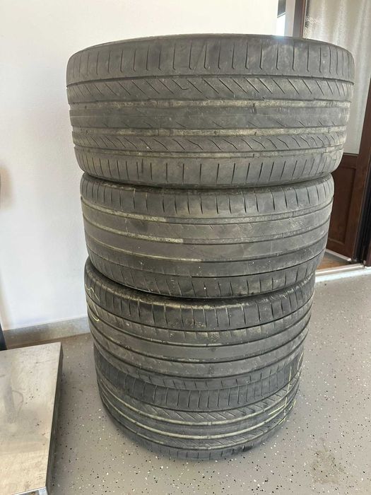 Vind 4 anvelope 265 40 ZR 21!  2 Michelin si 2 Continental