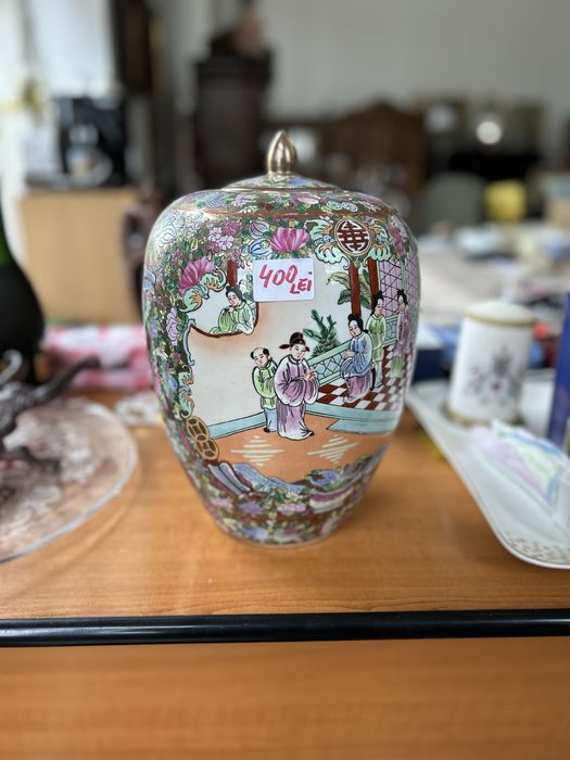 Vaza cu desen chinezesc