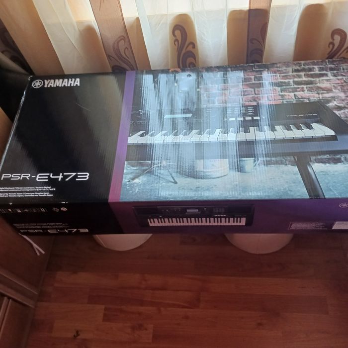 Vând  orga  mai multe detalii în privat