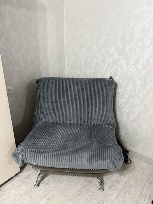Продам диван и кресла