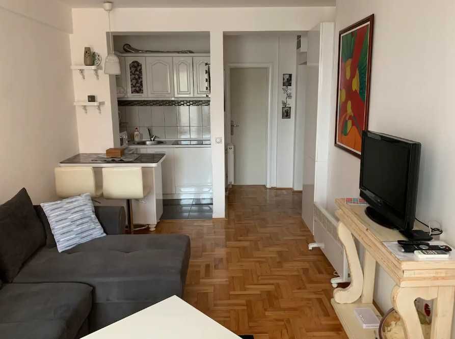 Дава се под наем Двустаен апартамент в Пловдив, Каменица 1 - 56 кв.м за 204 € - Снимка #1