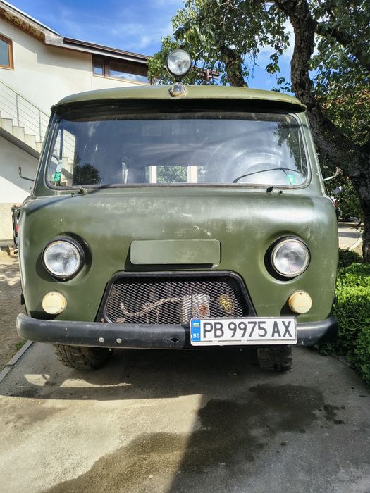 Продавам Уаз 452