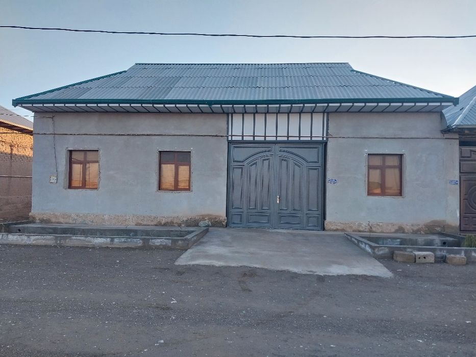 Тайёр ҳовли ҳамма шароити бор