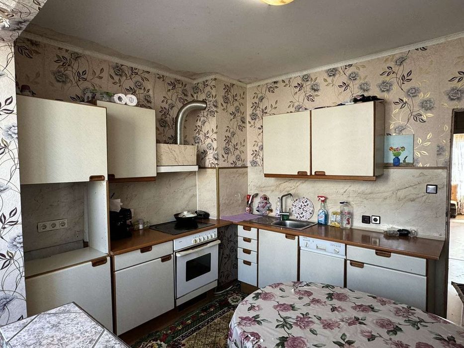 Продава се Тристаен апартамент в София, Ботунец - 101 кв.м за 822 €/кв.м - Снимка #5