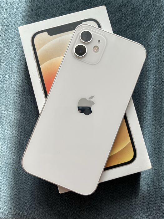 Продам iPhone 12