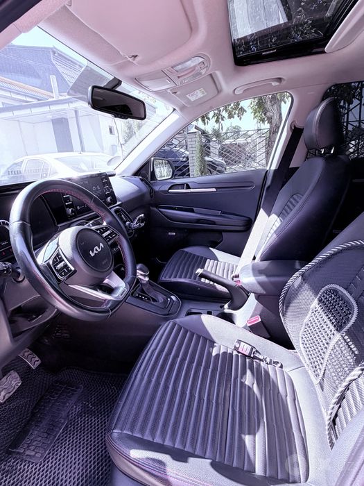 Kia Sonet full pozitsiya (3-pozitsiya)