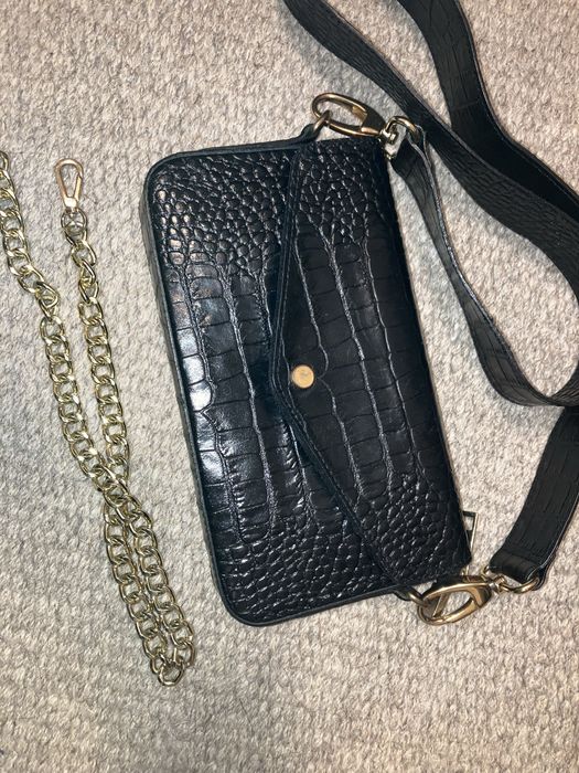 Чанти естествена кожа валентино и черна 20 евро за двете