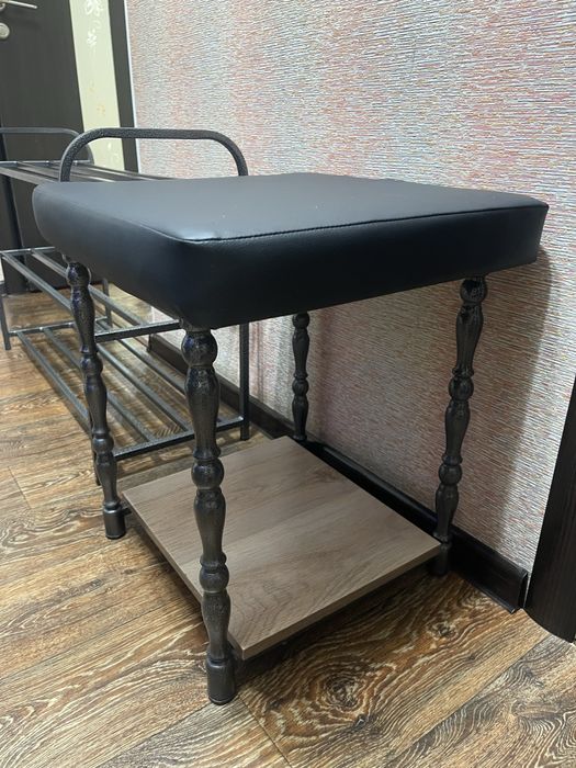 Продам полку для обуви и пуфик