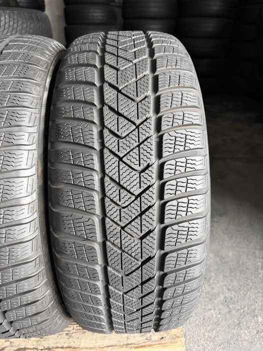 4 anvelope iarna 225/50/17 , Pirelli , RunFlat , 6.5-7 mm