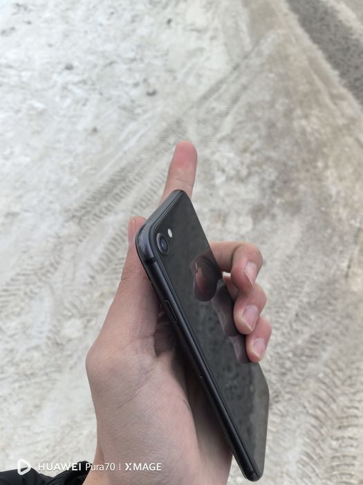 Продам Айфон 8 64гб