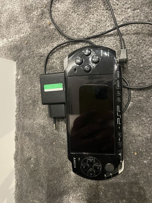 PSP конзола с игри