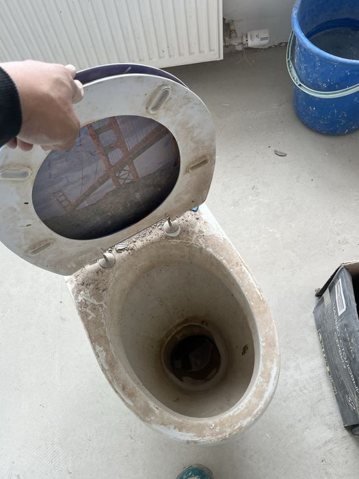 Унитаз для стройтелей