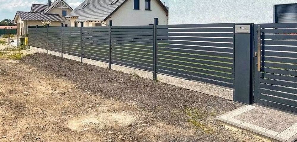 Vand garduri și porți la comanda CLENTULUI