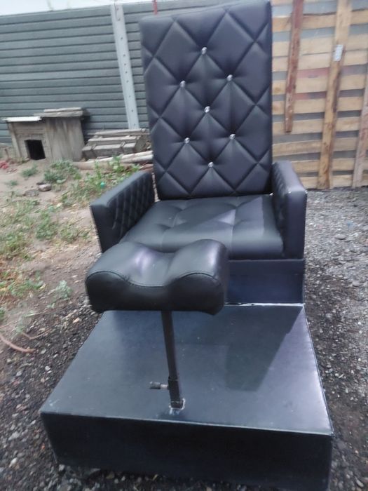 Педикюрное кресло