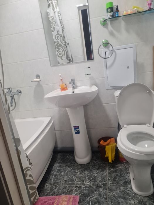 Аренда 1/8/9,38м2.Мукими мост..Руставели 400уе