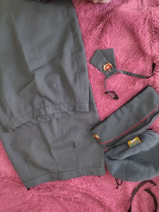 Продаю кадетскую форму срочно