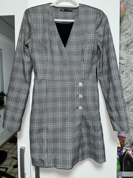 Дамски рокли