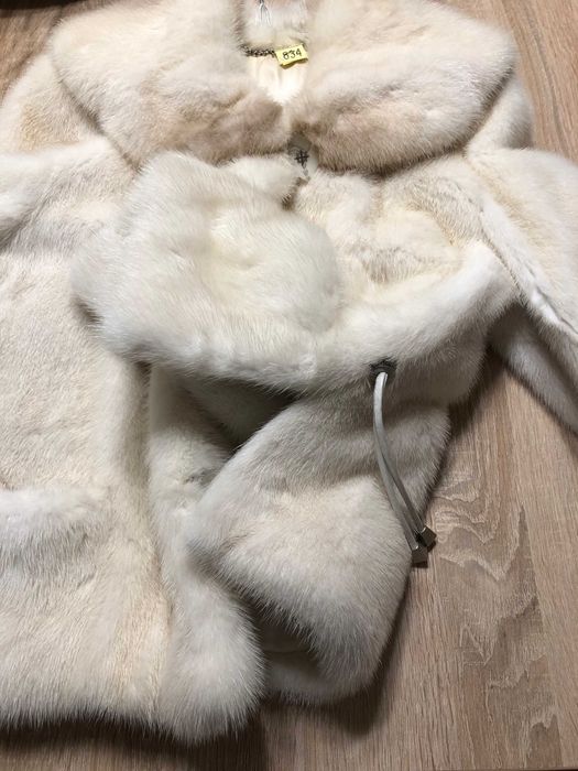 Haina scurta blana naturala nurca femei crem-bej EU(40) Marco Gianoti