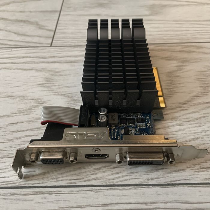 Placa video Nvidia GT710