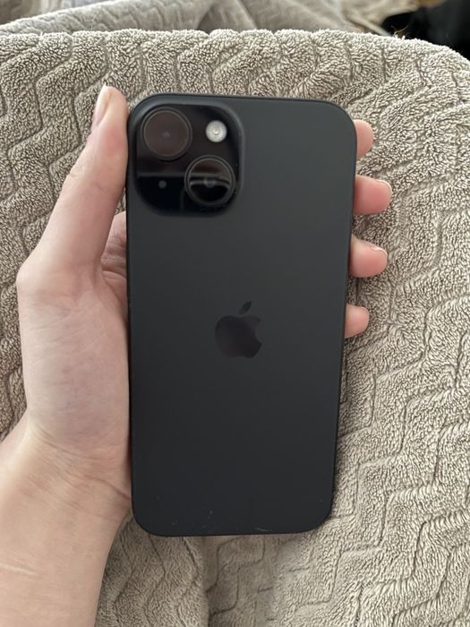 iPhone 15 128ГБ черный
