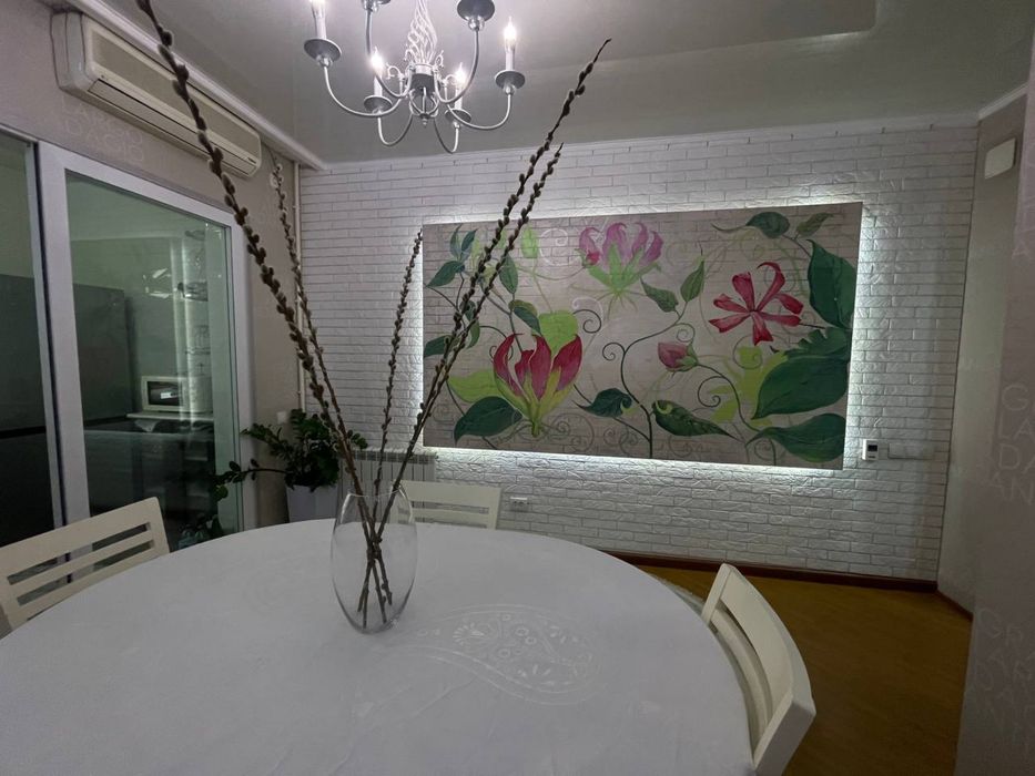 СРОЧНО! Продается квартира в сергели 6 ориентир Дехкон Безар 96м2