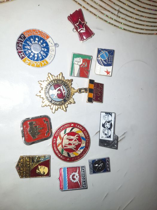 Продам  Значки СССР