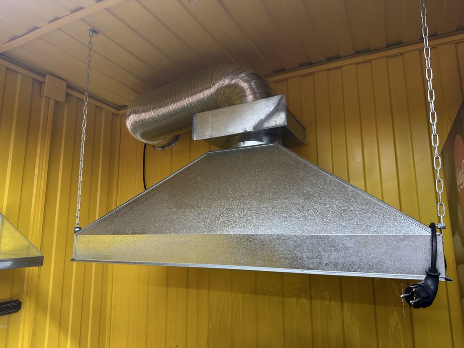 Продам стойку, столы, шкаф, стулья, столик