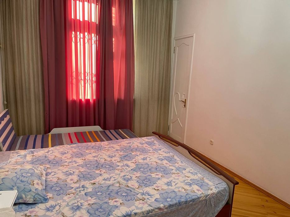 Сдаётся большая квартира в центре метро Ойбек