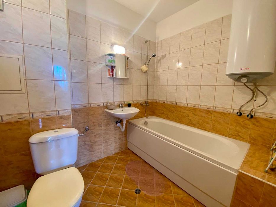 Просторно студио в жил.сграда в близост до Пирин Голф