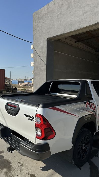 Ролетта для Toyota Hilux