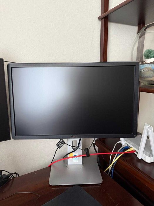 Монитор DELL P2214