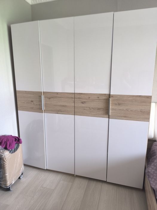 Продам спальный гарнитур