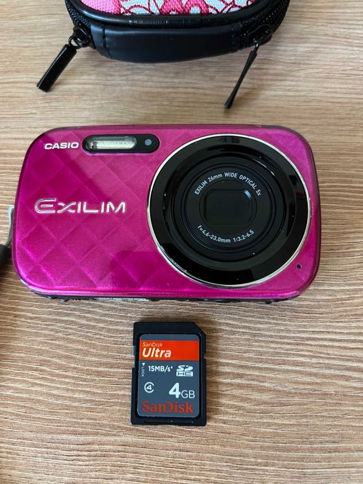 Фотоапарат Casio 16,1Mp ( + подаръци )