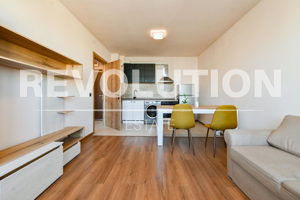 Дава се под наем Двустаен апартамент в София, Студентски град - 60 кв.м за 673.2 € - Снимка #1