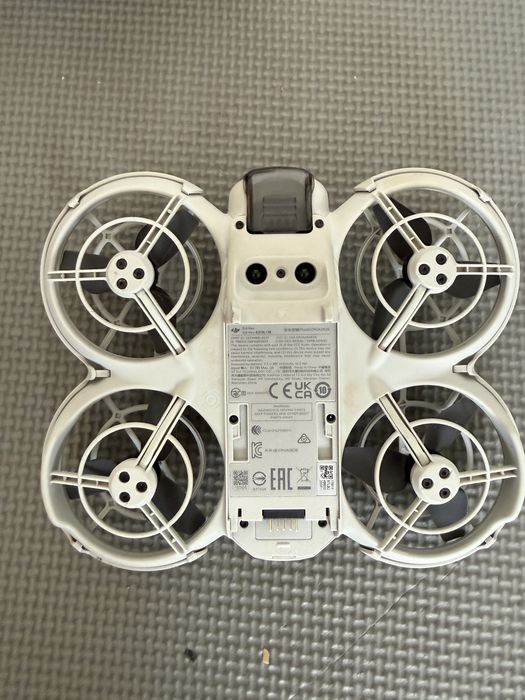 DJI NEO 4K cu 3 bateri